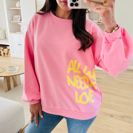 Sweat-shirt All we need is love
